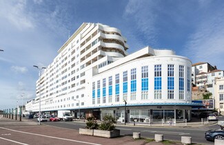 Plus de détails pour Marine Ct, St Leonards On Sea - Bureau à louer