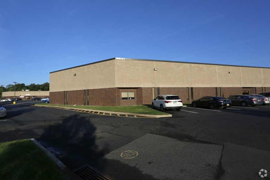 165-181 Fieldcrest Ave, Edison, NJ à louer - Photo principale – Image 1 sur 6
