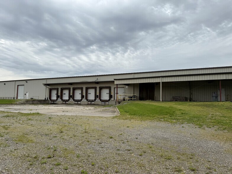 500 Raybestos Dr, Upper Sandusky, OH à louer - Photo de l’immeuble – Image 3 sur 13