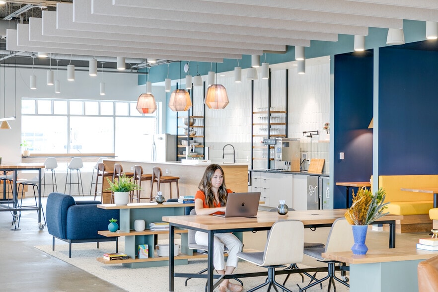 249 Central Park Ave, Virginia Beach, VA à louer - Photo intérieure – Image 3 sur 18