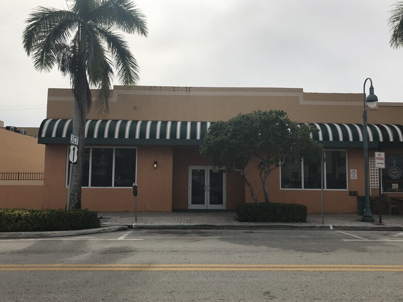 1832-1834 Harrison St, Hollywood, FL à vendre - Photo principale – Image 1 sur 14