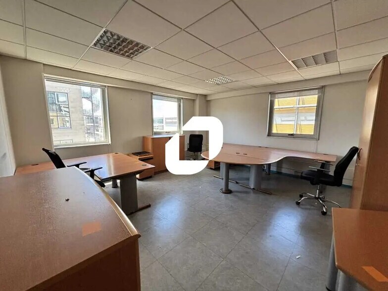 Bureau dans Bordeaux à louer - Photo de l’immeuble – Image 3 sur 7