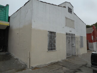 Plus de détails pour 8415 Central Ave, Los Angeles, CA - Spécialisé à vendre
