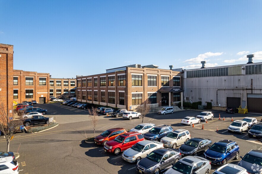171 Jersey St, Trenton, NJ à louer - Photo de l’immeuble – Image 2 sur 10