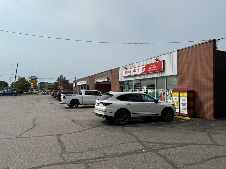 20962 Dalton Rd, Georgina, ON à vendre - Photo de l’immeuble – Image 2 sur 25
