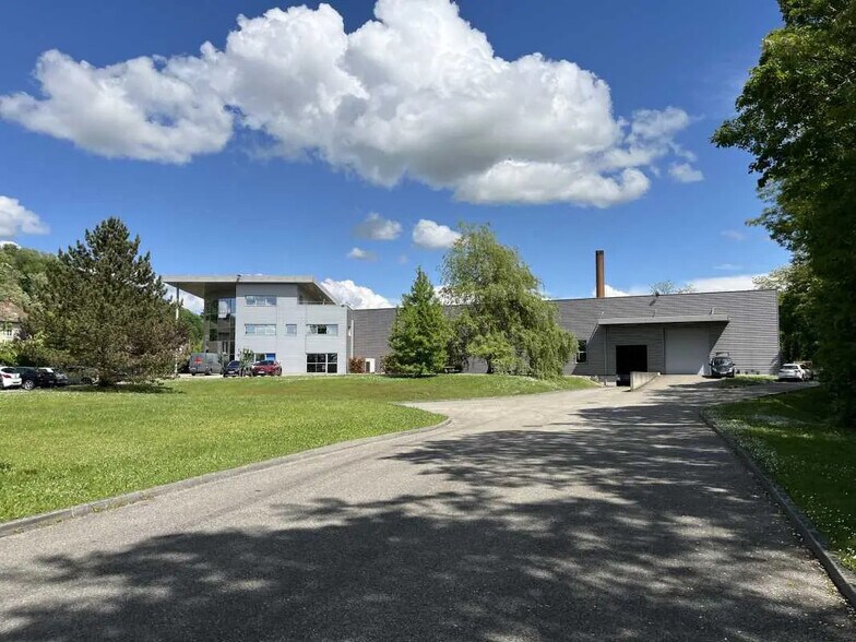 12 Avenue De Savoie, Saint-Clair-de-la-Tour à vendre - Photo de l’immeuble – Image 3 sur 20