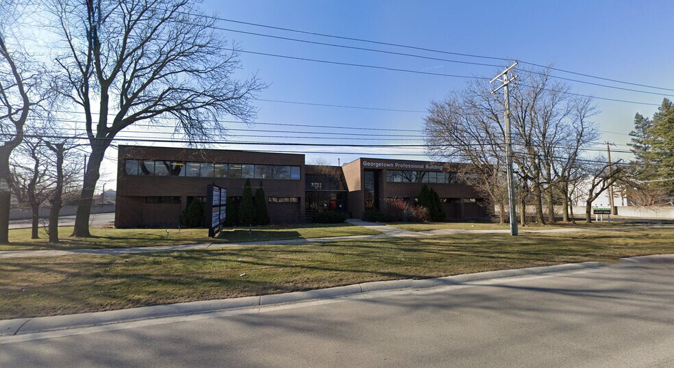 3058 Metropolitan Pky, Sterling Heights, MI à louer - Photo de l’immeuble – Image 2 sur 15