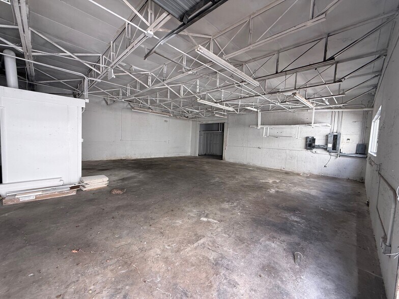 14020 NW 19th Ave, Miami, FL à vendre - Photo de l’immeuble – Image 3 sur 29