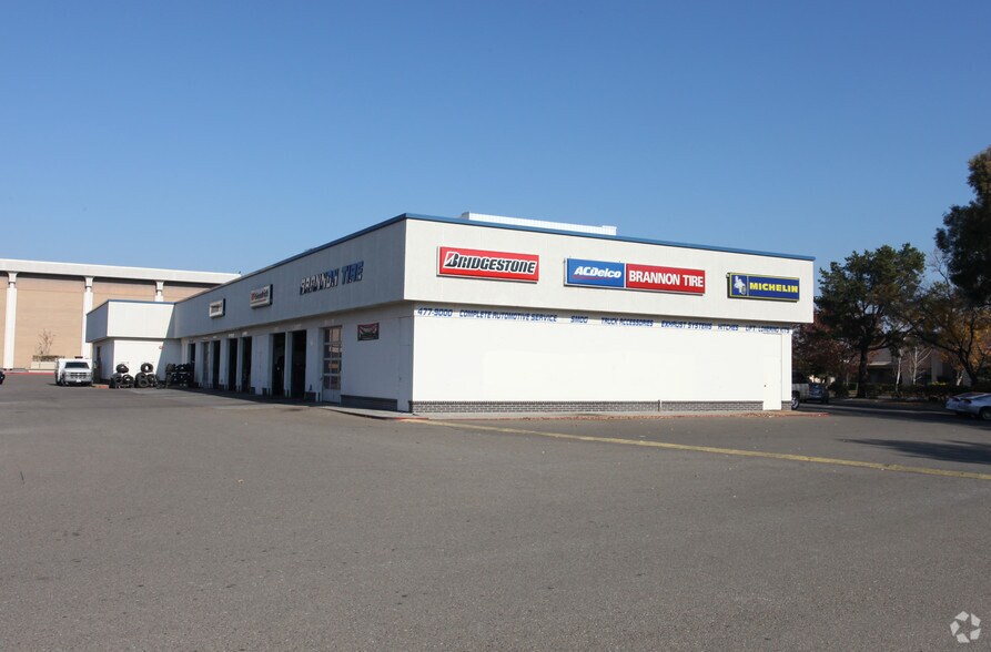 4905 Claremont Ave, Stockton, CA à louer - Photo principale – Image 1 sur 5