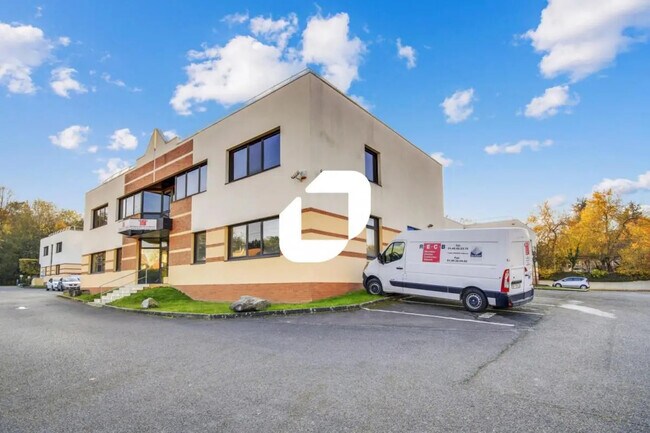 Plus de détails pour Bureau, Local d'activités à louer