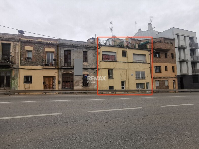 Immeuble residentiel dans Cardedeu, Barcelona à vendre - Photo de l’immeuble – Image 2 sur 15