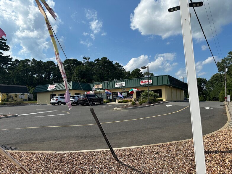 603 Route 9 S, Little Egg Harbor, NJ à louer - Photo de l’immeuble – Image 3 sur 9