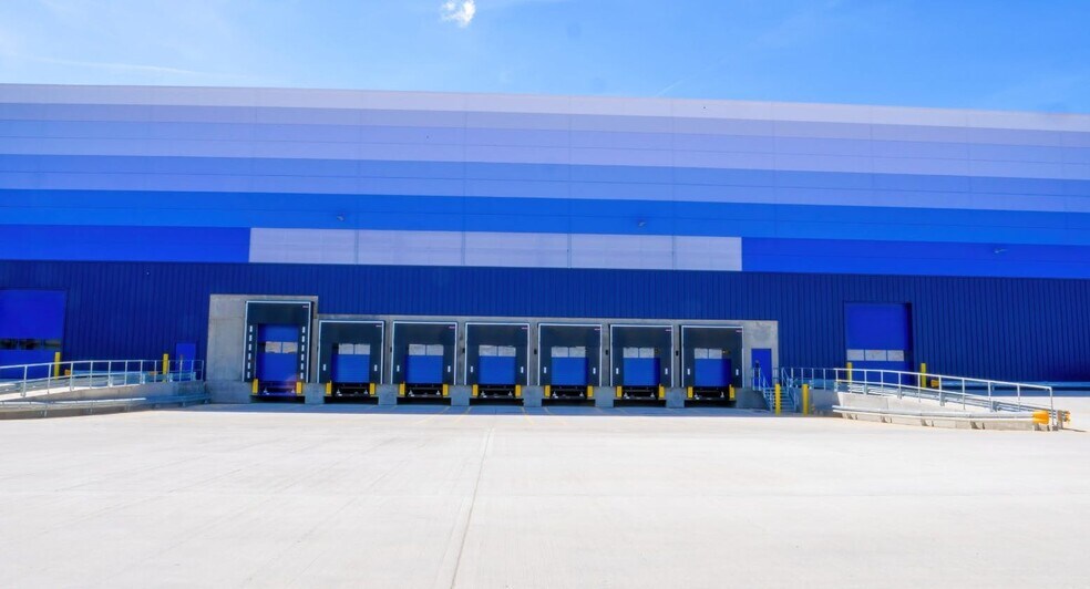 Napier Way, Crawley à louer - Photo de l’immeuble – Image 3 sur 5