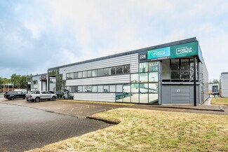 Plus de détails pour Europa Blvd, Warrington - Industriel/Logistique à louer