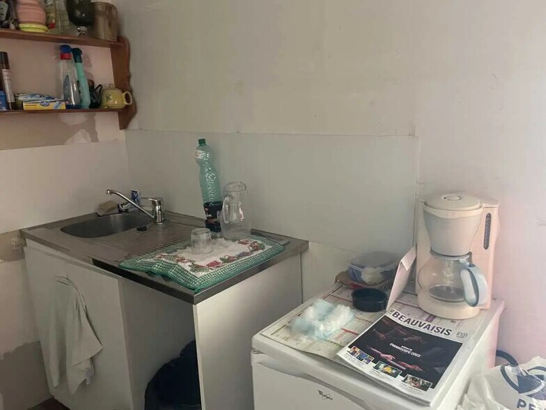 Local commercial dans Bresles à louer - Photo de l’immeuble – Image 2 sur 7