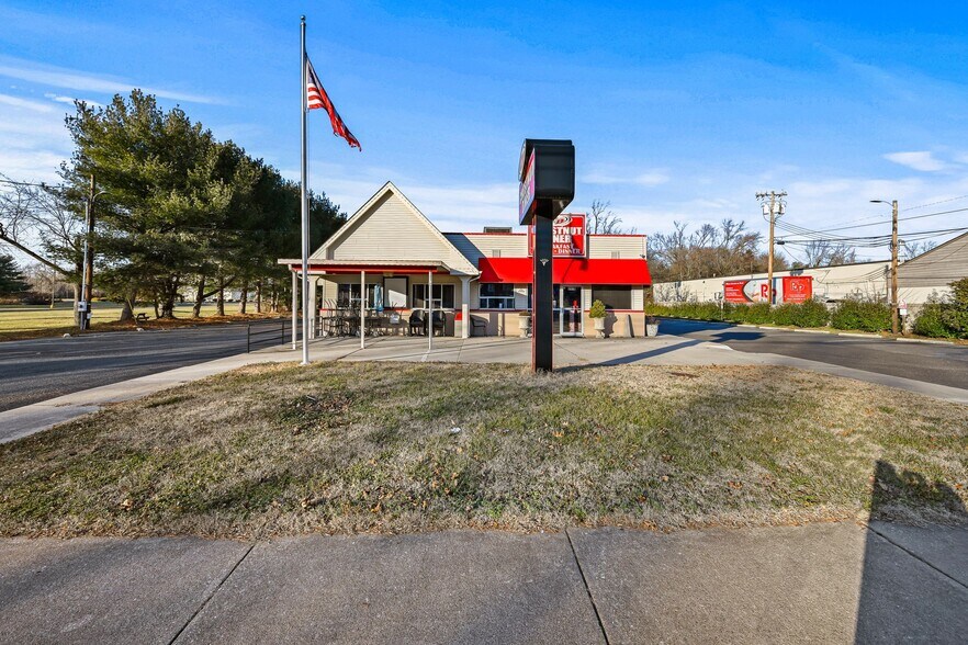 2578 E Chestnut Ave, Vineland, NJ à vendre - Photo de l’immeuble – Image 2 sur 15