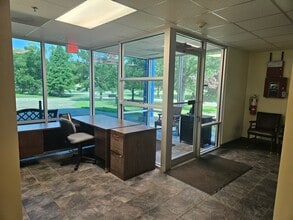 9845 Hedden Rd, Evansville, IN à vendre Photo intérieure– Image 2 sur 15