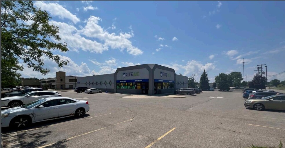 1341 Wright Ave, Alma, MI à louer - Photo de l’immeuble – Image 2 sur 2