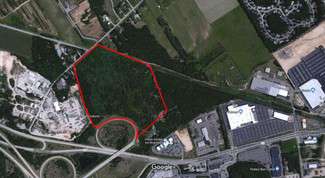 Plus de détails pour 1743 Middle Rd, Calverton, NY - Terrain à louer