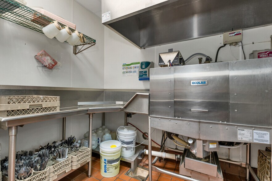 224 S River Rd, Bedford, NH à louer - Photo de l’immeuble – Image 2 sur 14