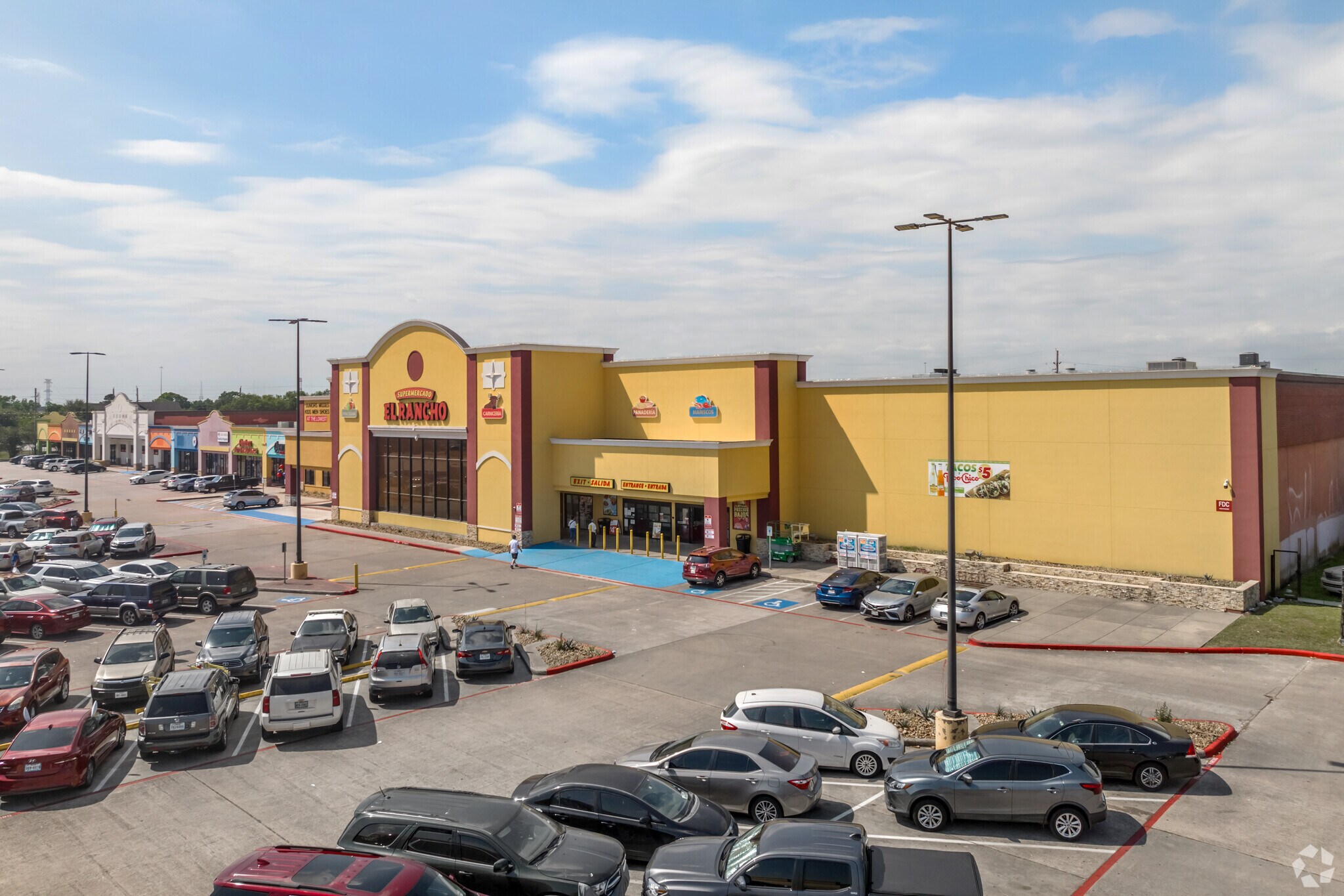 11303-11495 Veterans Memorial Dr, Houston, TX à louer Photo principale– Image 1 sur 9