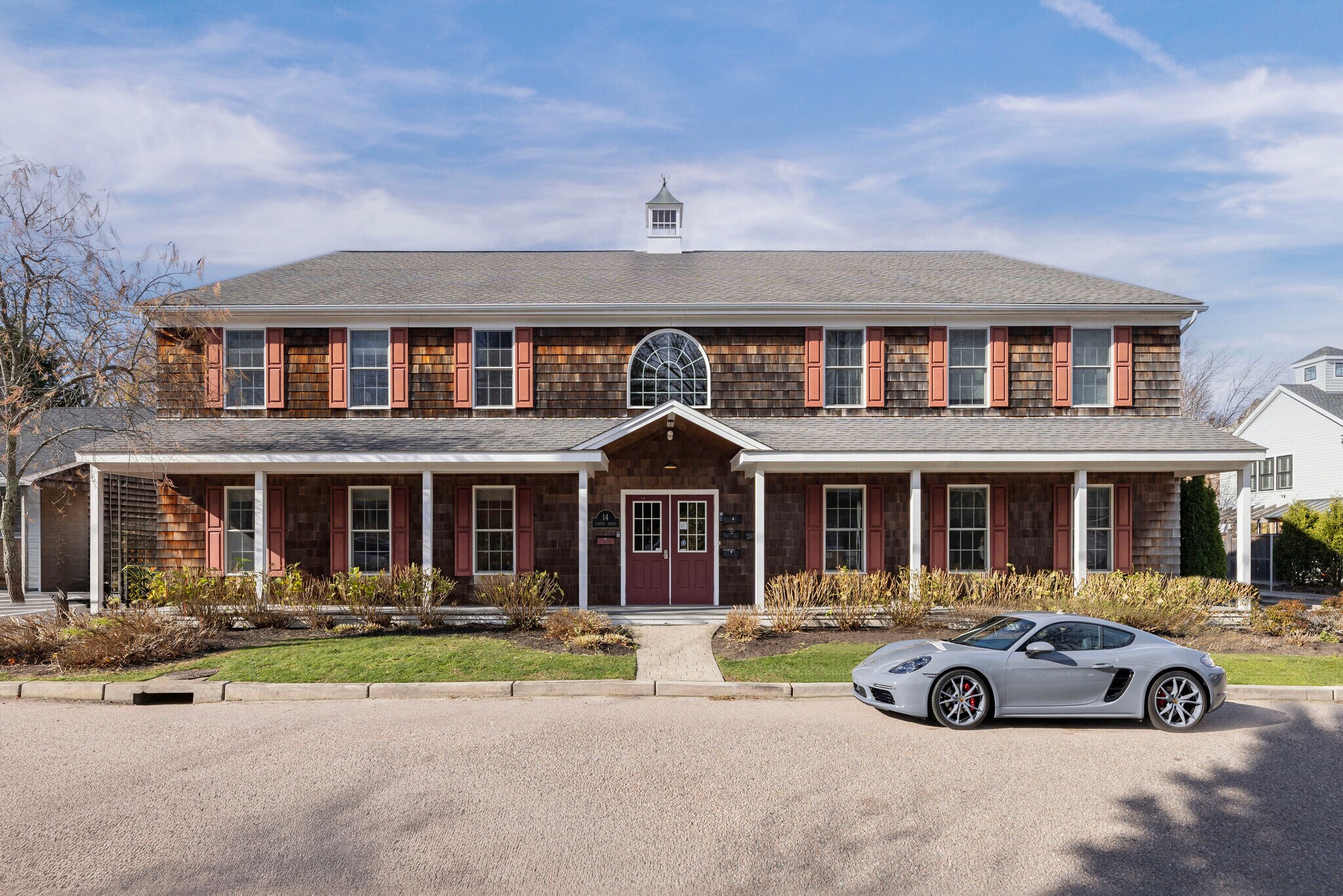 14 Clinton Ave, Jamestown, RI à vendre Photo principale– Image 1 sur 43