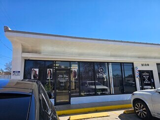 Plus de détails pour 2120 San Pedro Ave, San Antonio, TX - Local commercial à louer