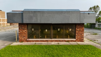 Plus de détails pour 1681 Wilson Ave, Toronto, ON - Local commercial à louer