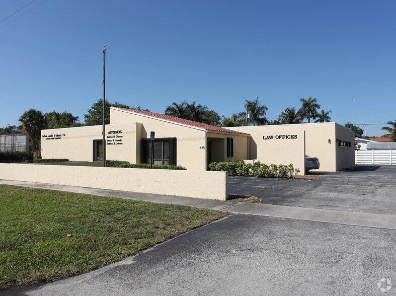 115-125 N Crawford Blvd, Boca Raton, FL à louer - Photo de l’immeuble – Image 3 sur 3