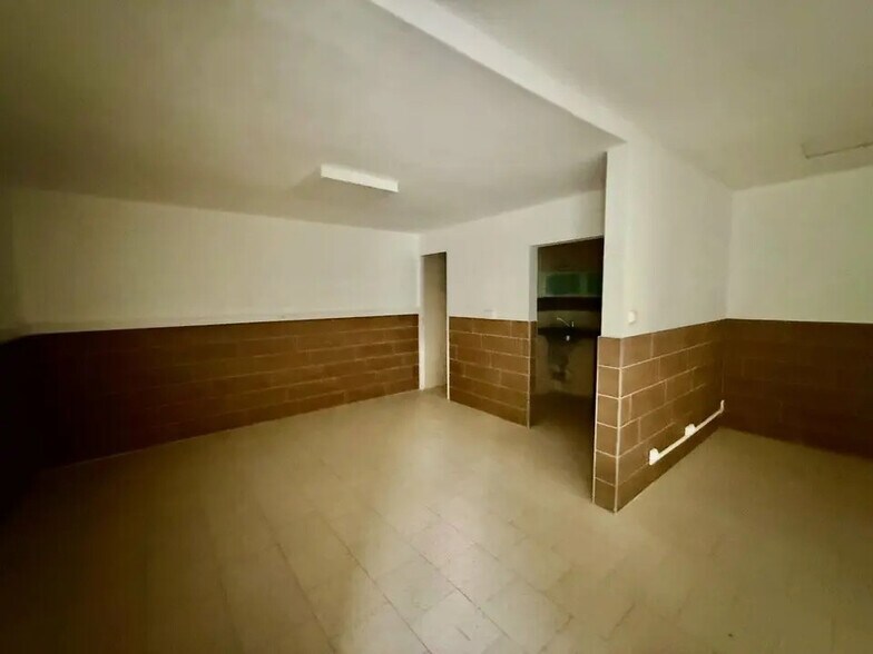 Bureau dans Beauvais à louer - Photo intérieure – Image 3 sur 11