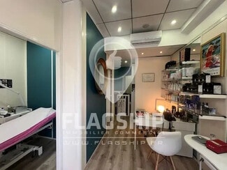 Plus de détails pour Local commercial à louer