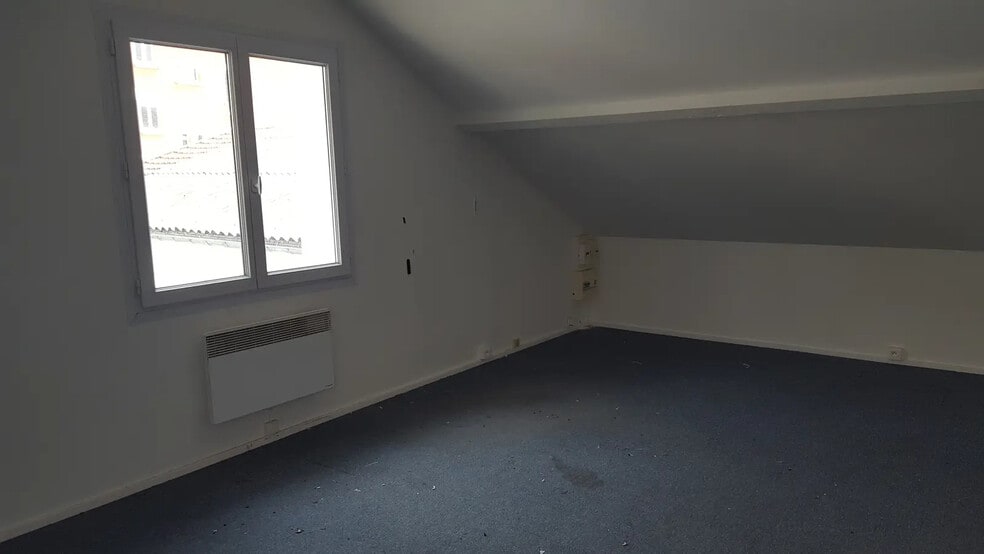 Bureau dans Champigny-sur-Marne à louer - Photo intérieure – Image 3 sur 5
