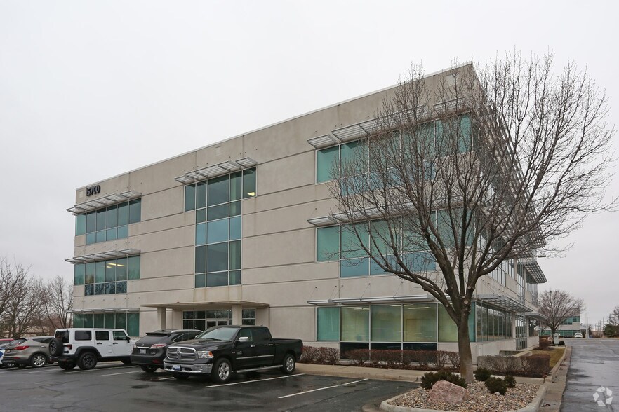 15700 College Blvd, Lenexa, KS à louer - Photo de l’immeuble – Image 1 sur 10