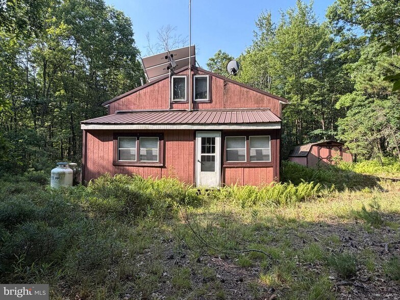 542 Eleven Rd, Clarence, PA à vendre - Photo de l’immeuble – Image 3 sur 9