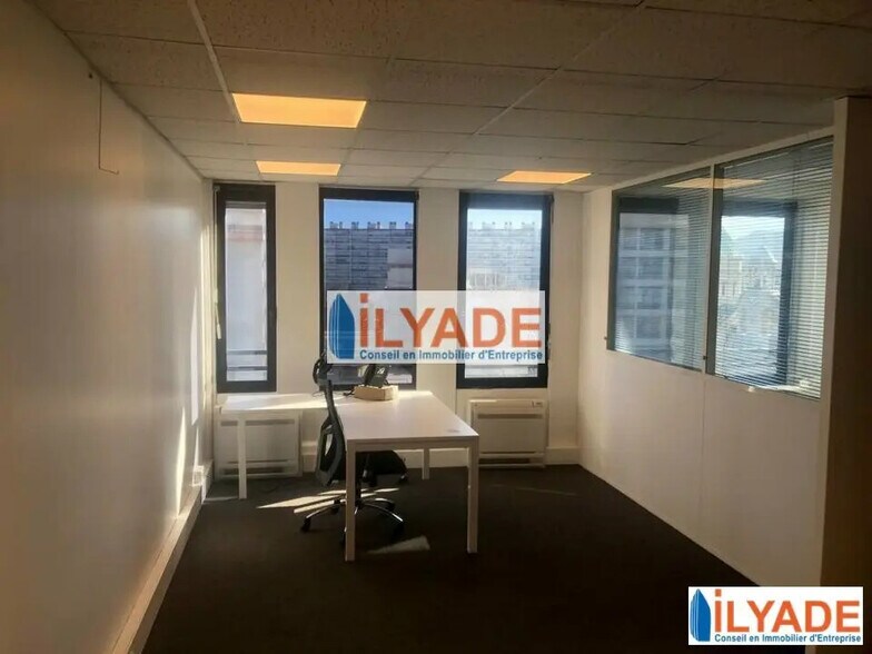 348 Avenue Du Prado, Marseille à louer - Photo de l’immeuble – Image 2 sur 6
