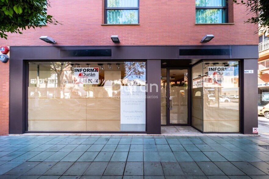 Local commercial dans El Ejido, Almería à louer - Photo de l’immeuble – Image 2 sur 38