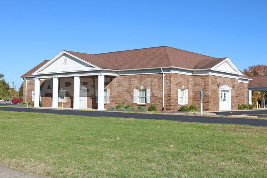10055 Bunkum Rd, Fairview Heights, IL à louer - Photo de l’immeuble – Image 1 sur 9