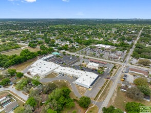 1213-1291 Kingsway Road, Brandon, FL à louer Photo de l’immeuble– Image 2 sur 10