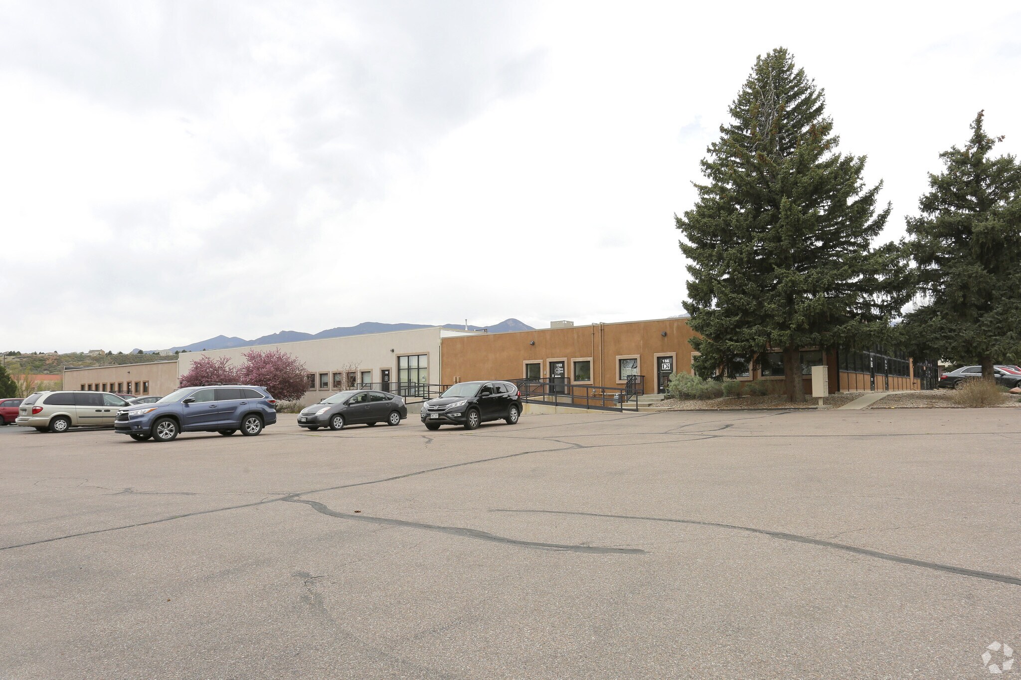 1485 Garden Of The Gods Rd, Colorado Springs, CO à vendre Photo principale– Image 1 sur 24