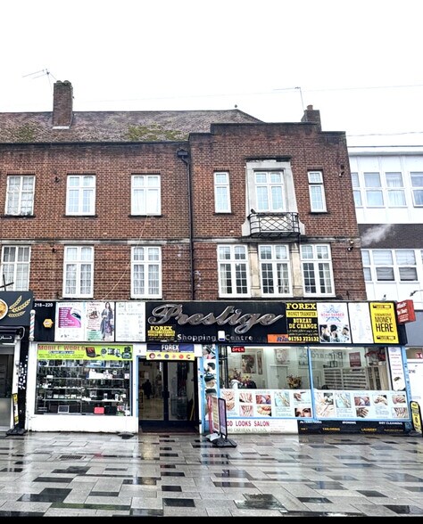 218-220 High St, Slough à vendre - Photo de l’immeuble – Image 2 sur 4