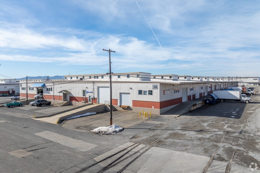 3808 N Sullivan Rd, Spokane Valley, WA à louer - Photo de l’immeuble – Image 3 sur 4