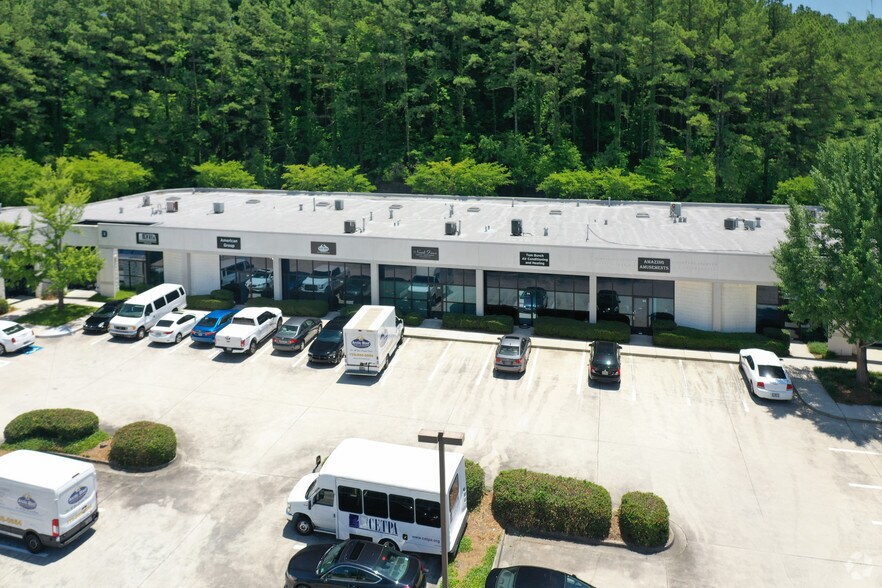 6500 McDonough Dr, Norcross, GA à louer - Photo de l’immeuble – Image 1 sur 4