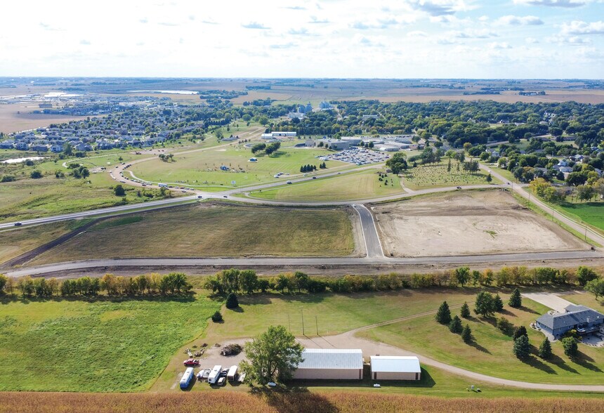 Colton Rd & Hwy 38, Hartford, SD à vendre - Photo de l’immeuble – Image 3 sur 8