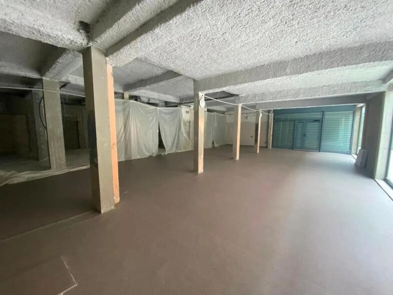 Local commercial dans Brétigny-sur-Orge à louer - Photo de l’immeuble – Image 2 sur 4