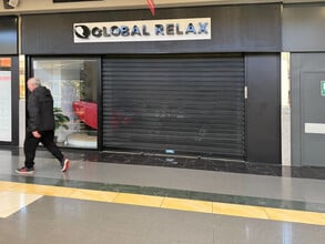 Local commercial dans Barberà del Vallès, Barcelona à louer Photo intérieure– Image 1 sur 10