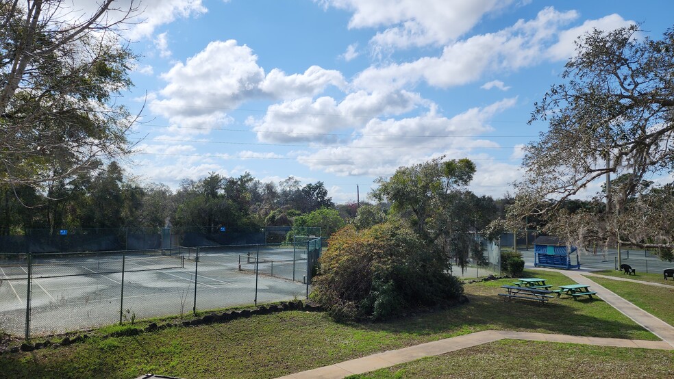 3050 Satterfield Rd, Titusville, FL à vendre - Photo principale – Image 1 sur 24