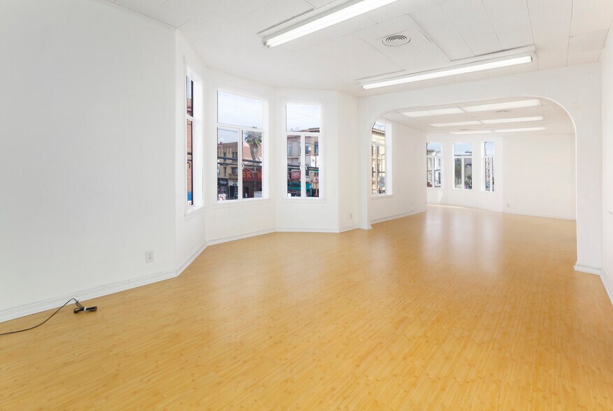 3505 20th St, San Francisco, CA à louer - Photo de l’immeuble – Image 3 sur 8