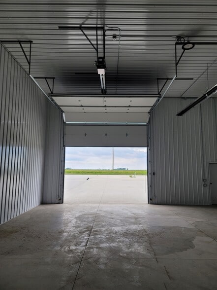 401 Snyder Dr - Building A, Huxley, IA à louer - Photo intérieure – Image 3 sur 13
