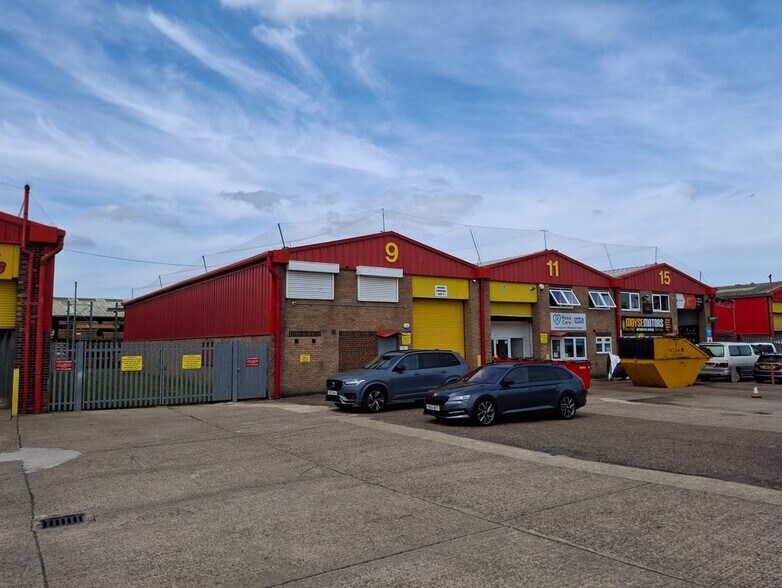 1-15 Barley Way Lowestoft portefeuille de 2 biens à vendre sur LoopNet.fr - Photo de l’immeuble – Image 2 sur 4