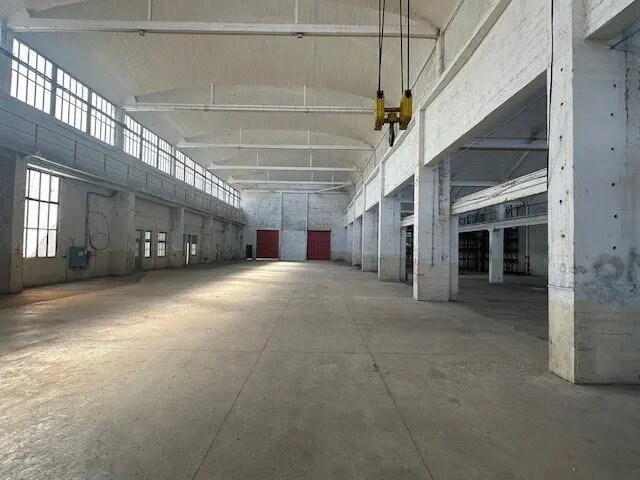 Industriel/Logistique dans Châtenoy-le-Royal à louer - Photo de l’immeuble – Image 3 sur 7